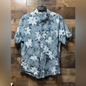 Eddie Bauer Men’s XL Classic Fit Short Sleeve Button Up Floral Shirt Blue